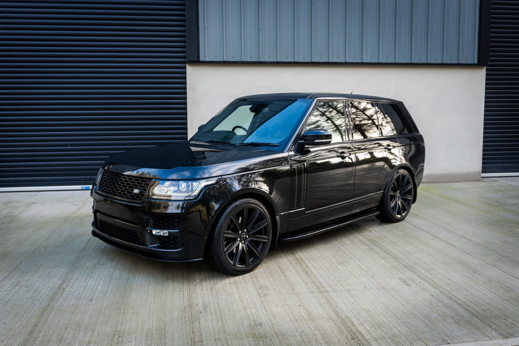 Range Rover Vogue 2018 On – L405 – SVO Style Body Kit Upgrade