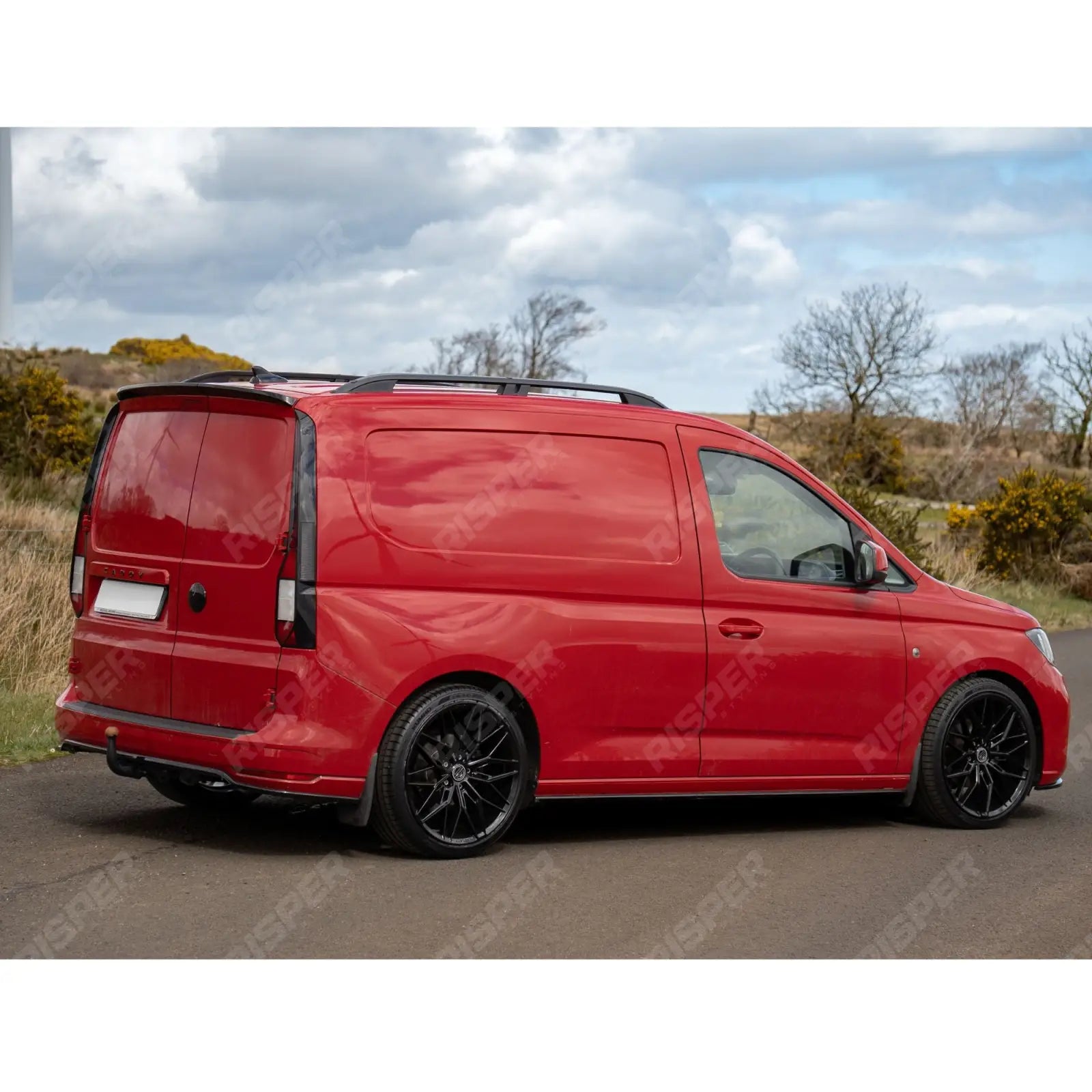 Volkswagen Caddy MK5 2021+ - Rear Bumper Splitter in Gloss Black - Rear Bumper Splitters