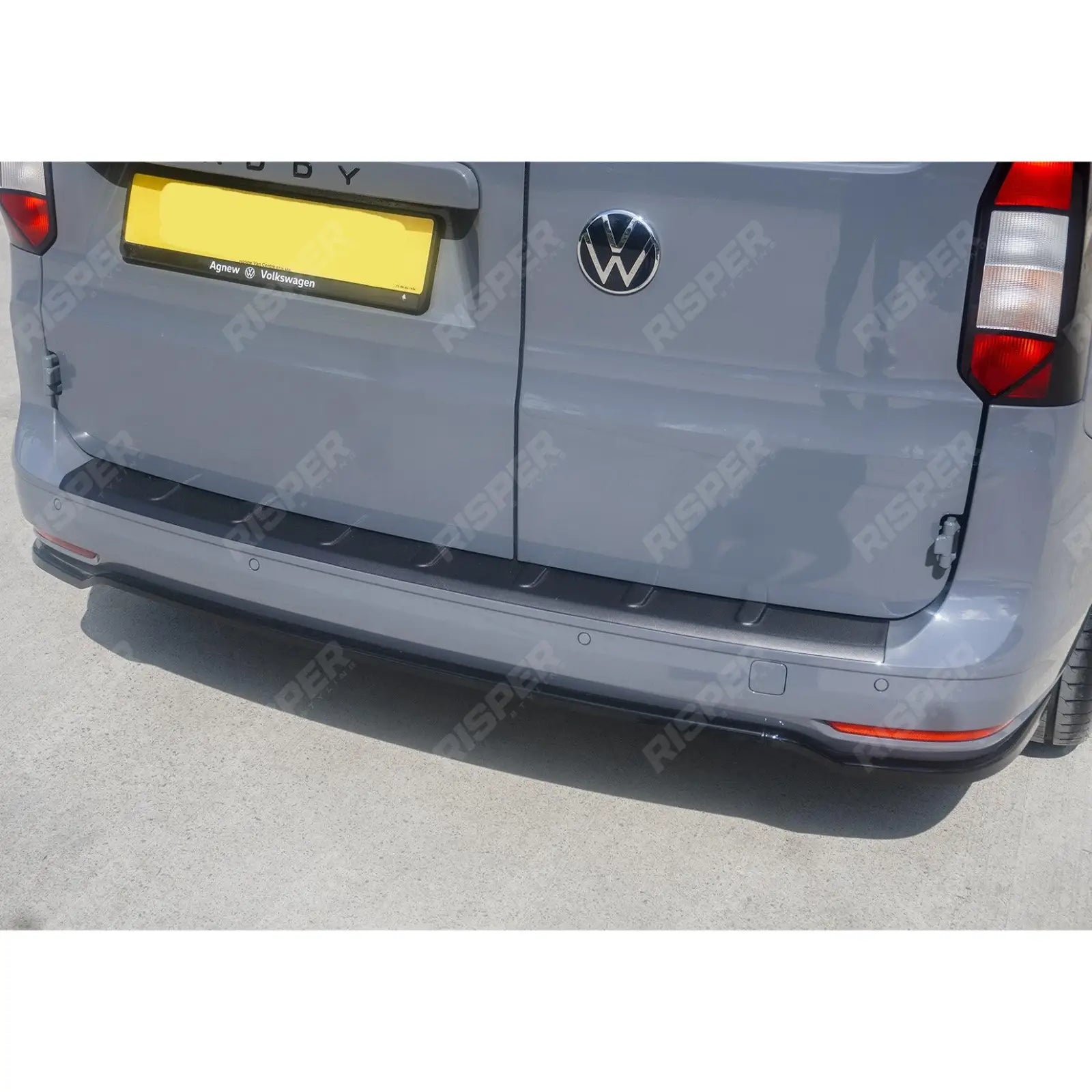 Volkswagen Caddy MK5 2021+ - Rear Bumper Splitter in Gloss Black