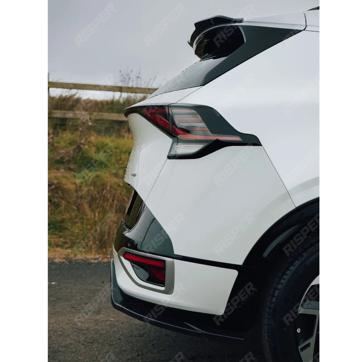 Rear Diffuser & Side Splitters Gloss Black For Kia Sportage MK5 GT Line 2021-2025 - Diffuser
