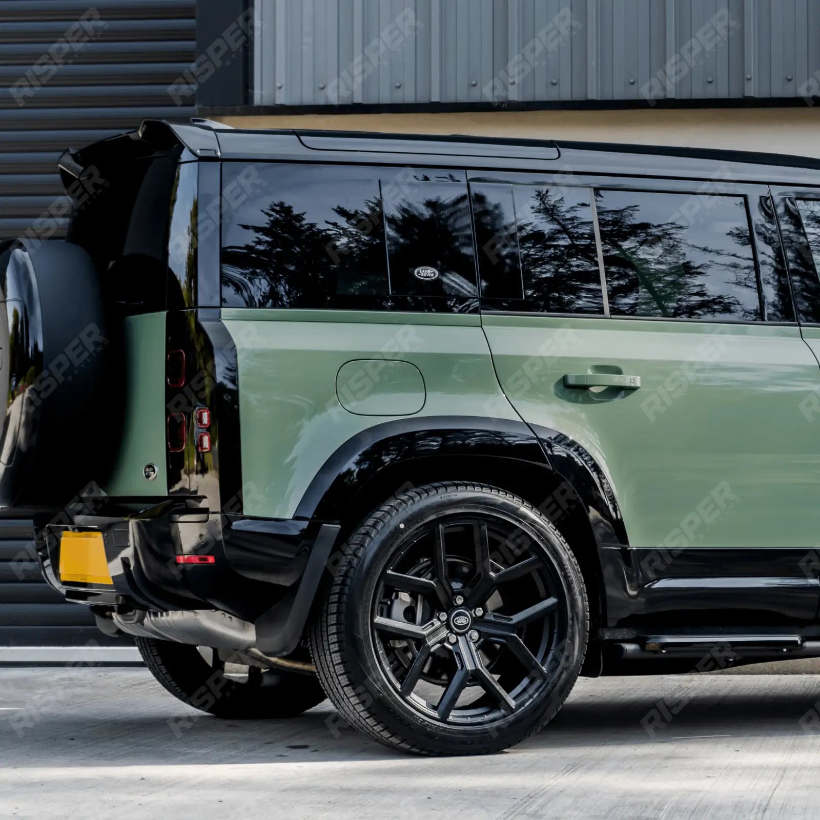 Rear Spoiler V.2 In Gloss Black For Land Rover Defender L663 90/110/130 2020+ Secondary image