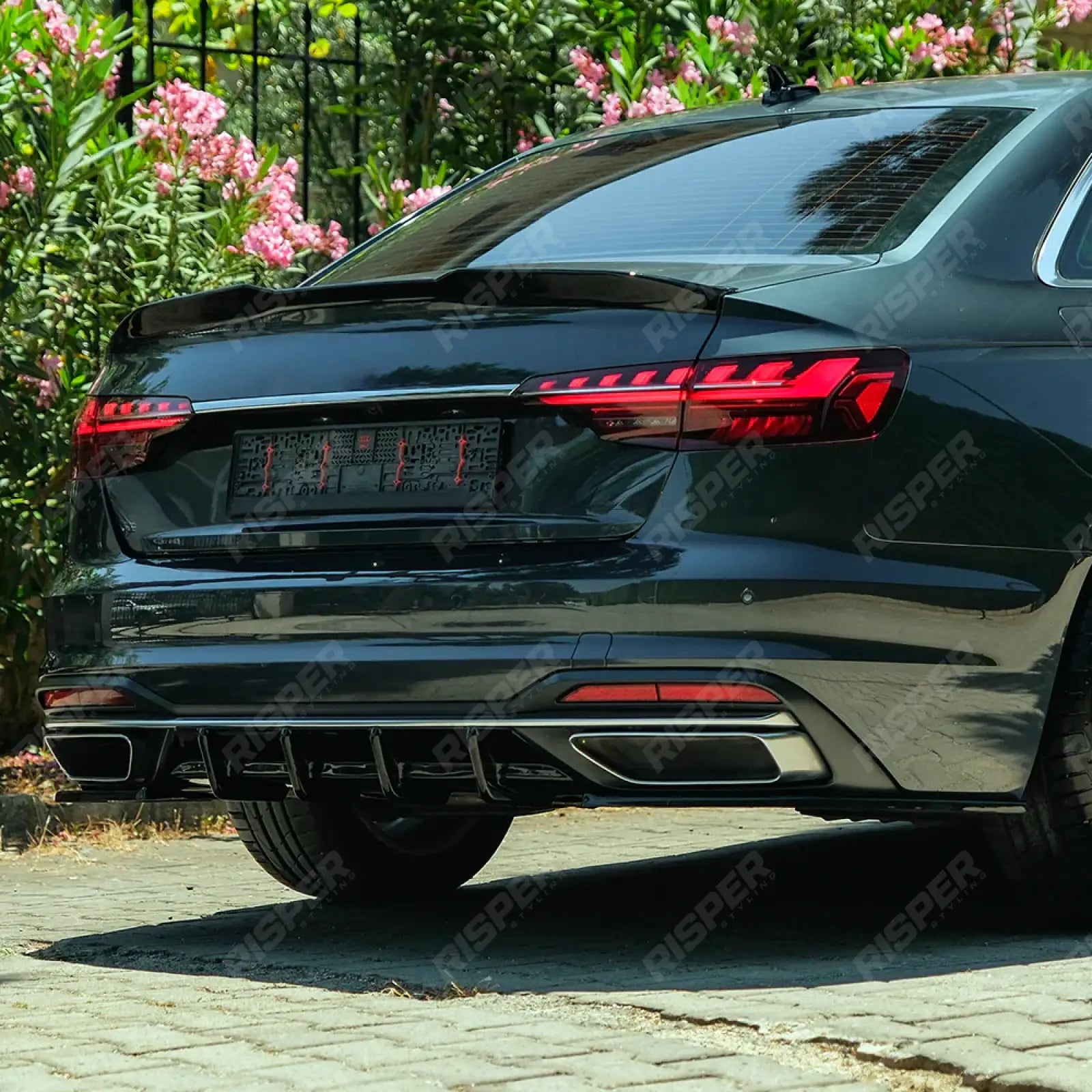 AUDI A4 B9 FACELIFT 2019-2024 REAR VALANCE IN GLOSS BLACK Diffuser