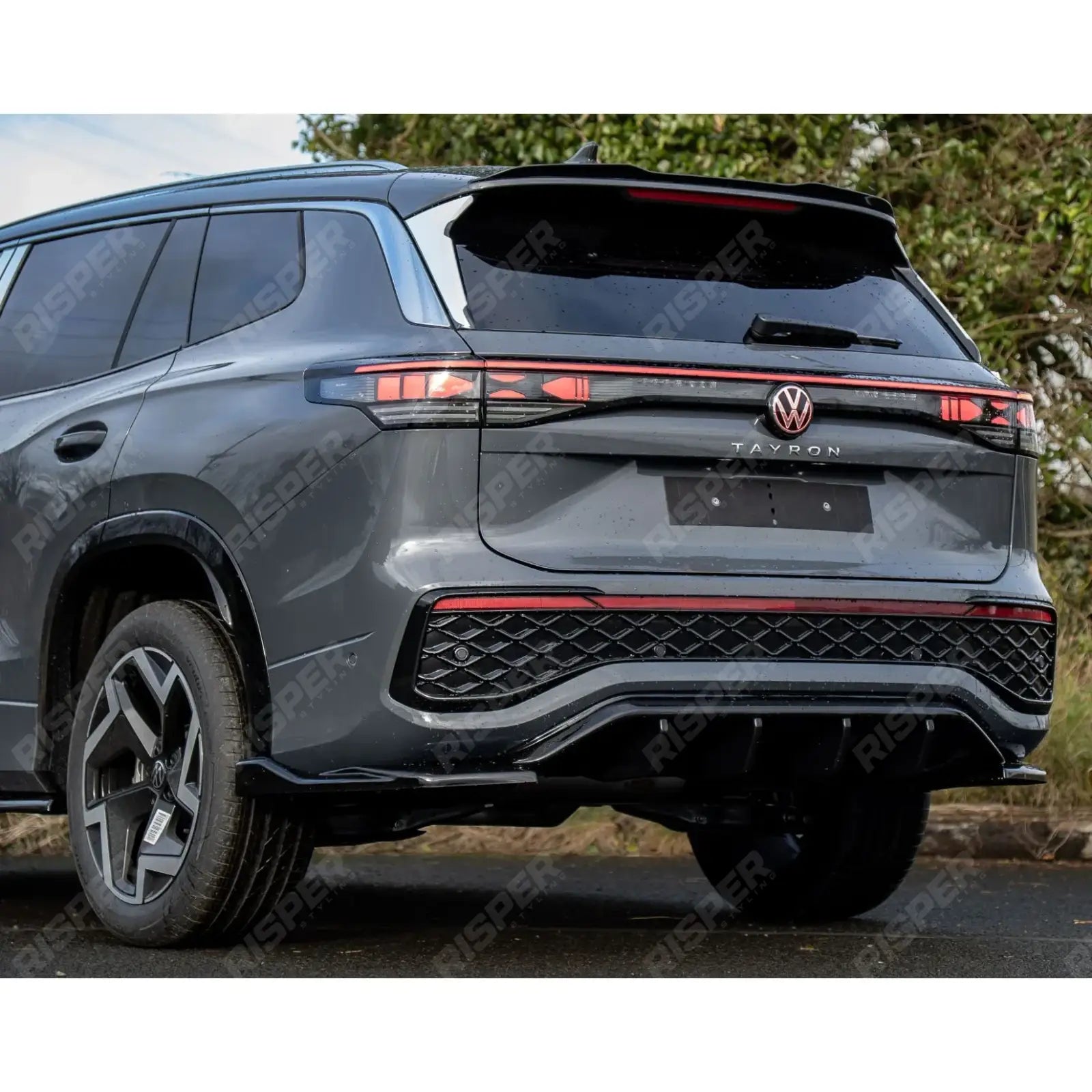 VW Tayron 2025 On Rear Valance In Gloss Black - Diffuser