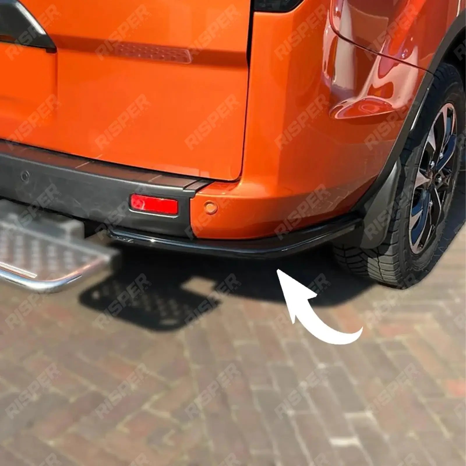 Ford Transit Custom 2018 - 2023 - Risper Rear Bumper Splitters - Gloss Black Main image