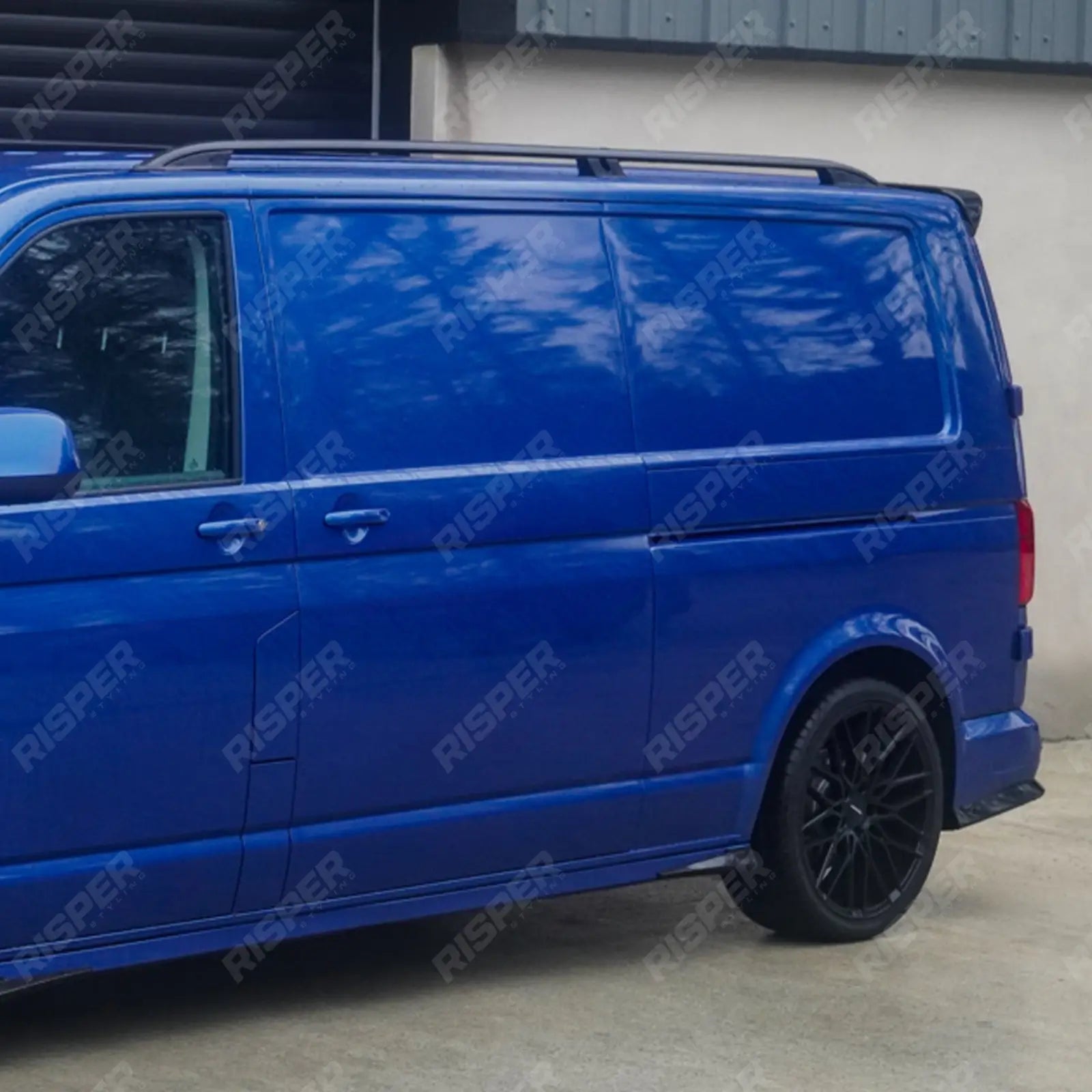 VW T5 – T6 – Long Wheelbase (LWB) Aluminium Roof Bars in Black Main image
