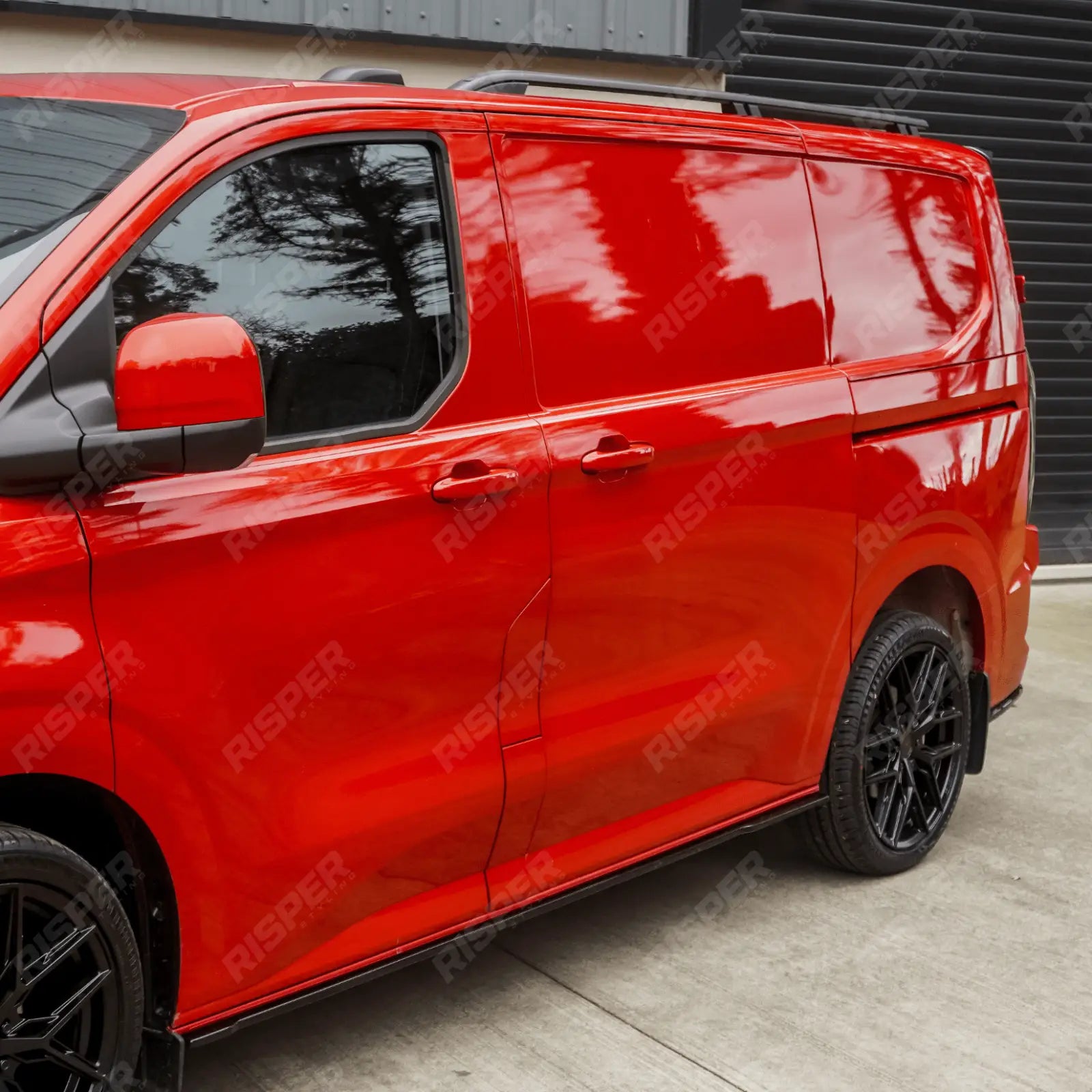 Ford Transit Custom 2024+ SWB Sport Style Roof Rails In Black