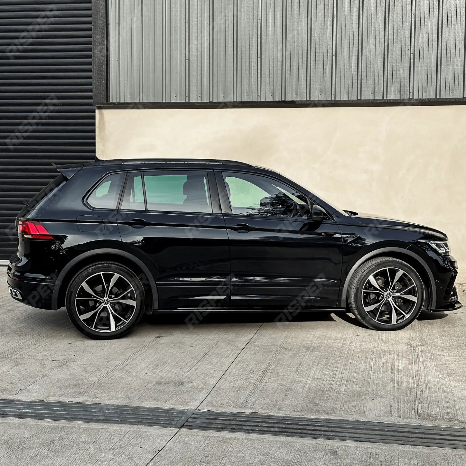VW Tiguan R MK2 2020+ Side Skirts / VW Tiguan R - Line MK2 Facelift Side Skirts (2PCS)
