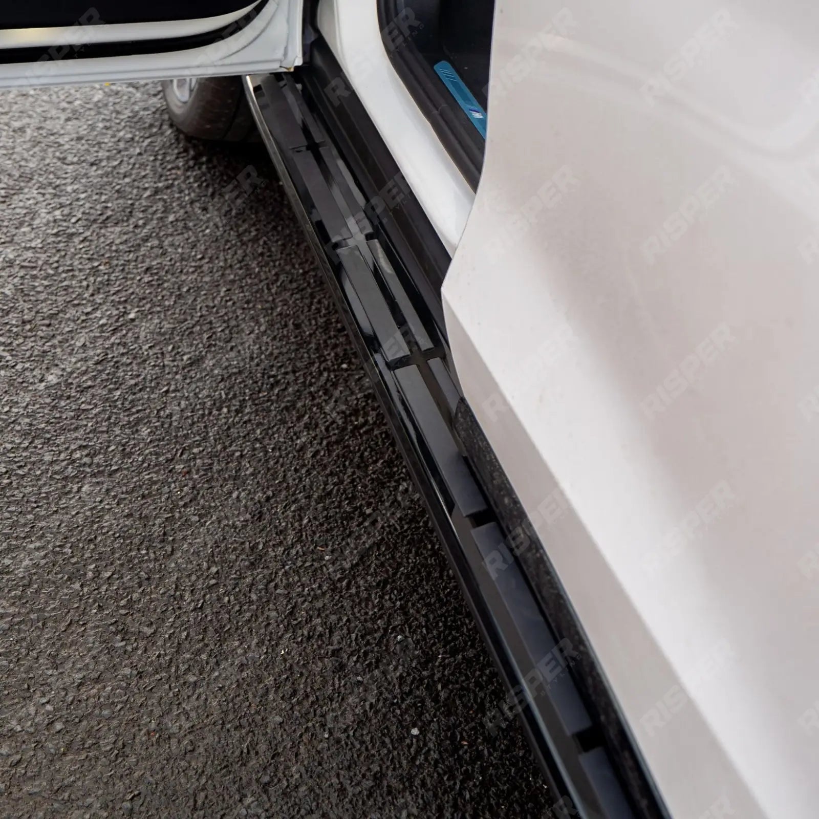 BMW X7 G07 Side Steps - Gloss Black - Side Steps