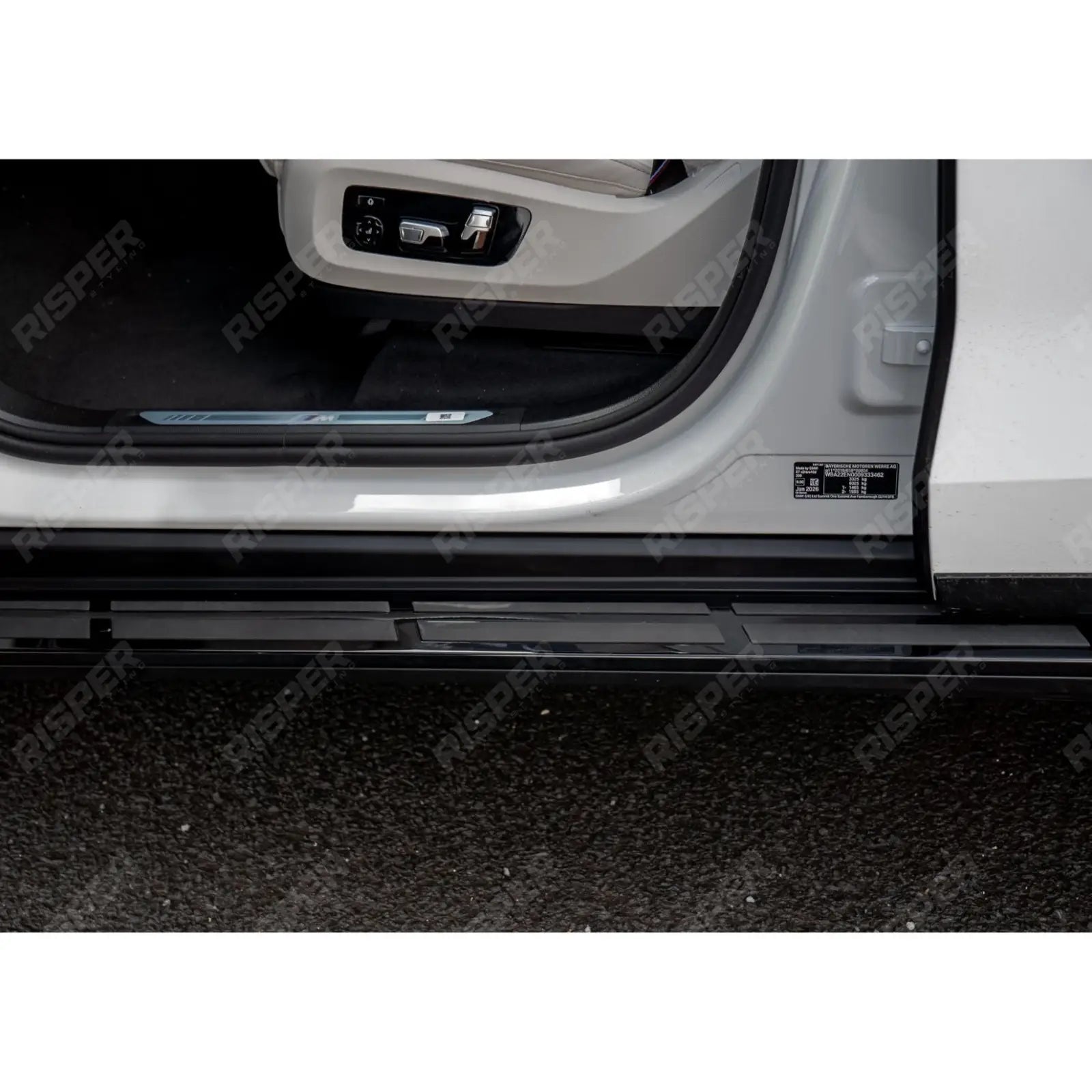 BMW X7 G07 Side Steps - Gloss Black - Side Steps