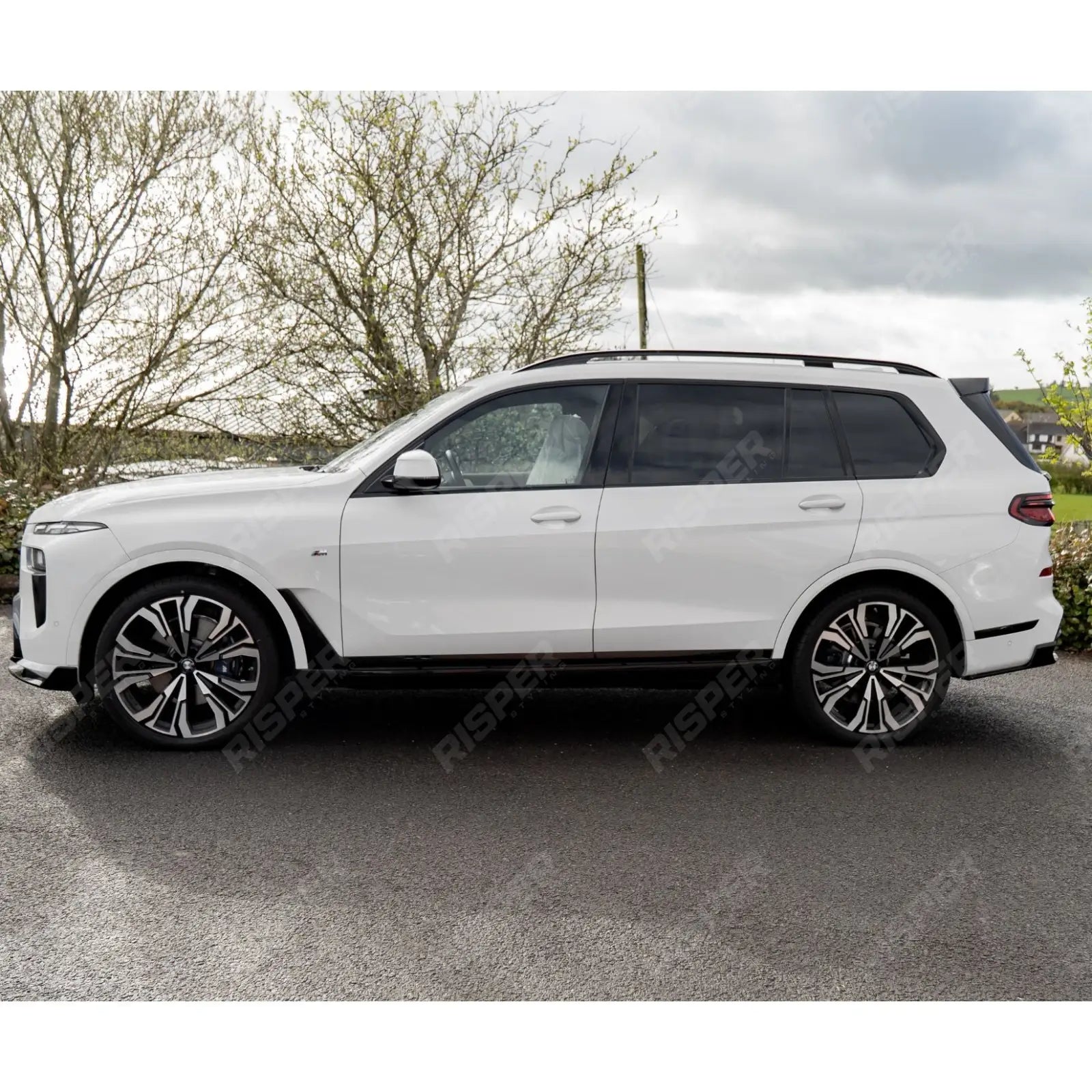 BMW X7 G07 Side Steps - Gloss Black - Side Steps