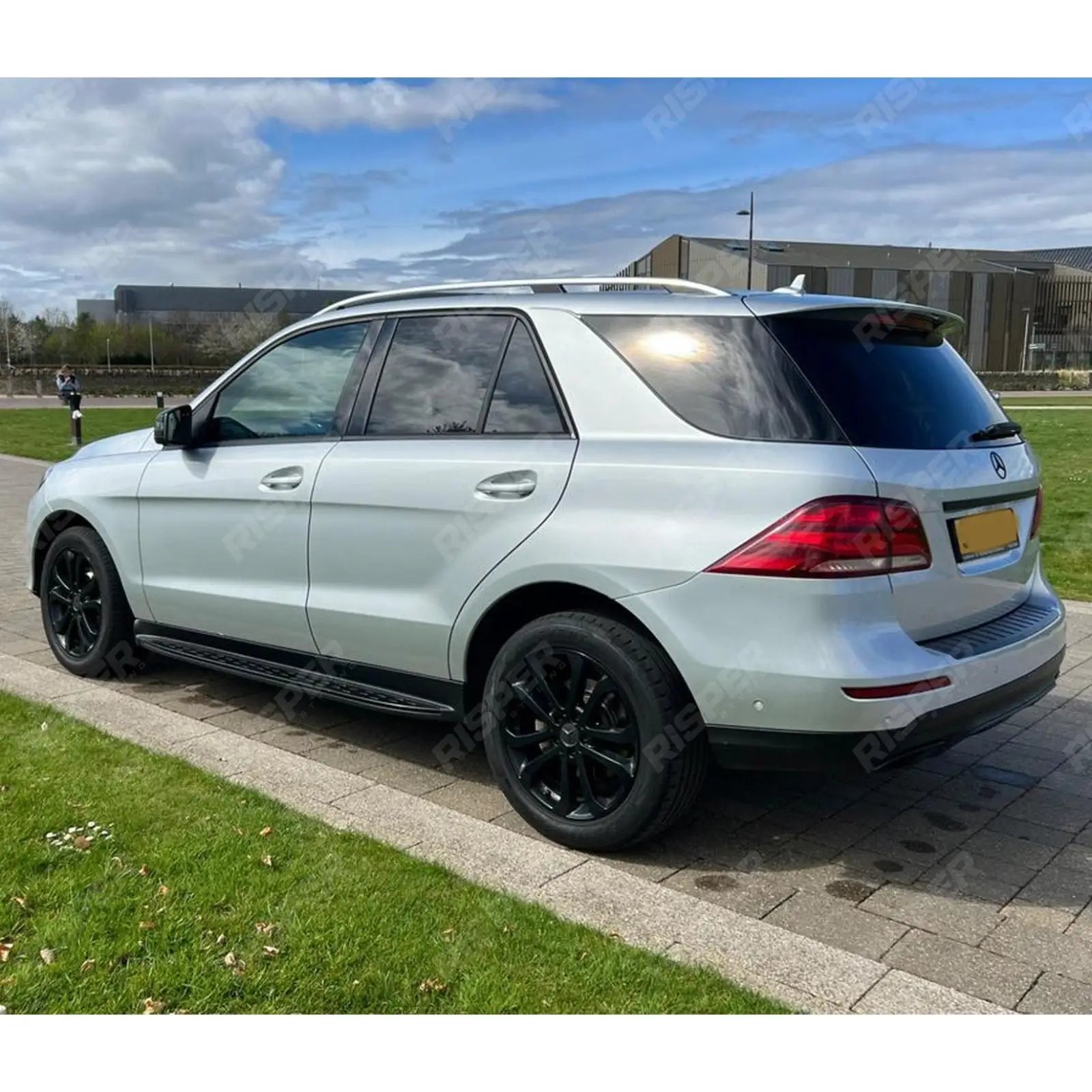 MERCEDES BENZ ML / GLE W166 2012 ON OEM STYLE SIDE STEPS – RUNNING BOARDS – IN BLACK – PAIR