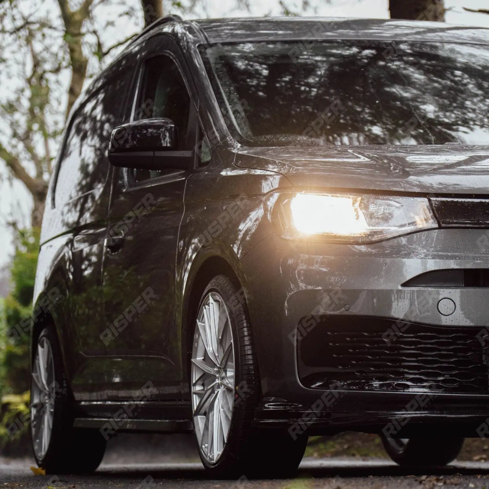 VW Caddy 2021 On SWB Trapezoid Side Bars in Gloss Black Side Bars