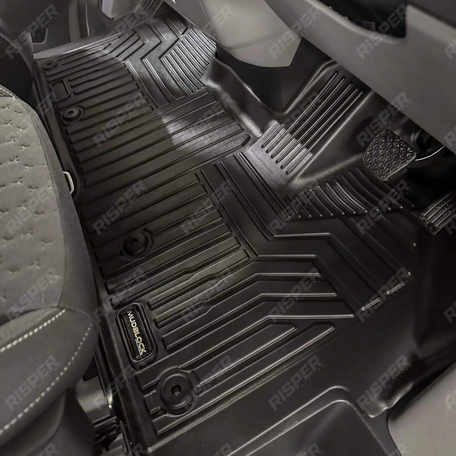 Ford Transit Custom Double Cab 2023 On Automatic Version Tailored Mudblock Front Mat Floor Mats Main image
