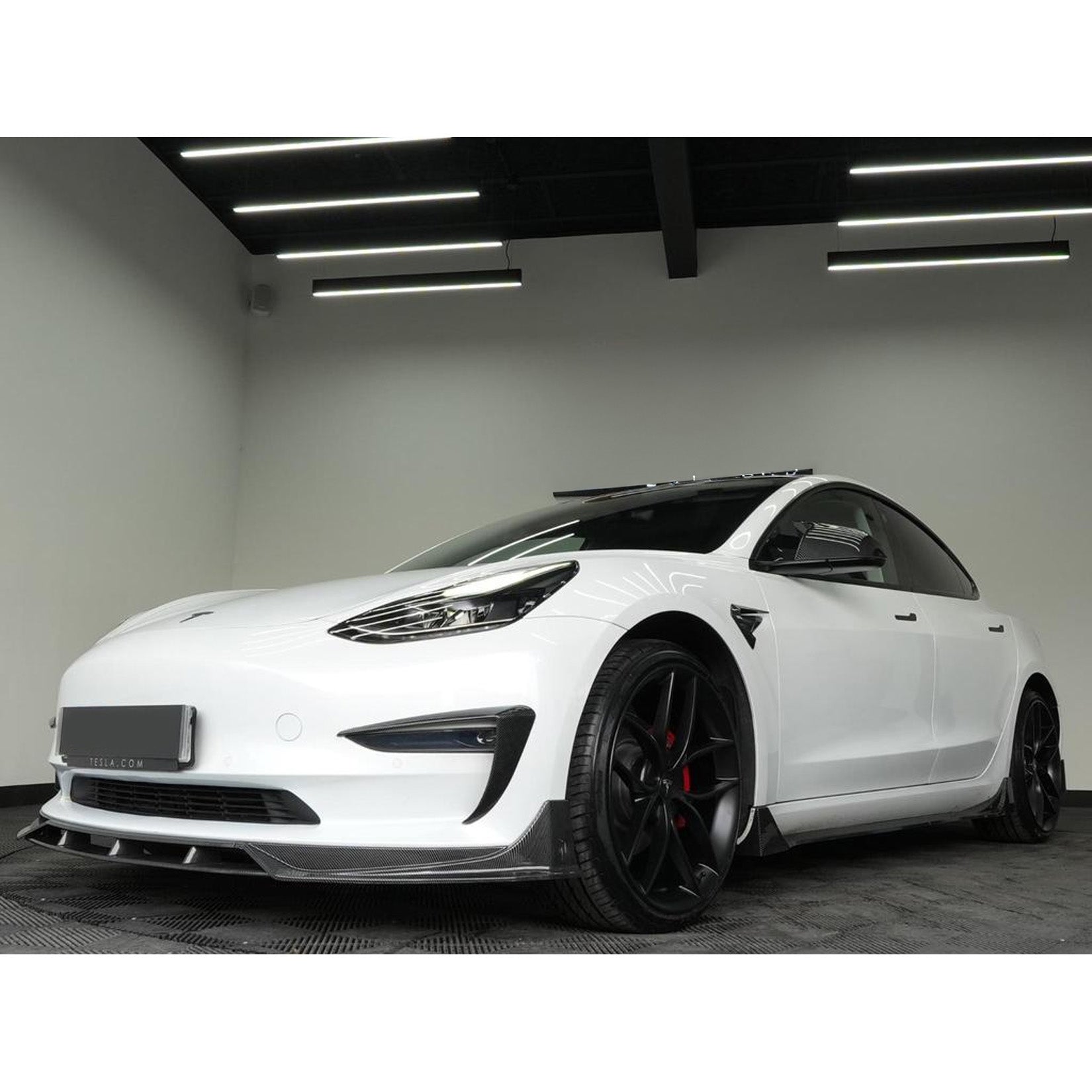Tesla Model 3 2018 - 2023 Fast Aero Body Kit In Carbon Look
