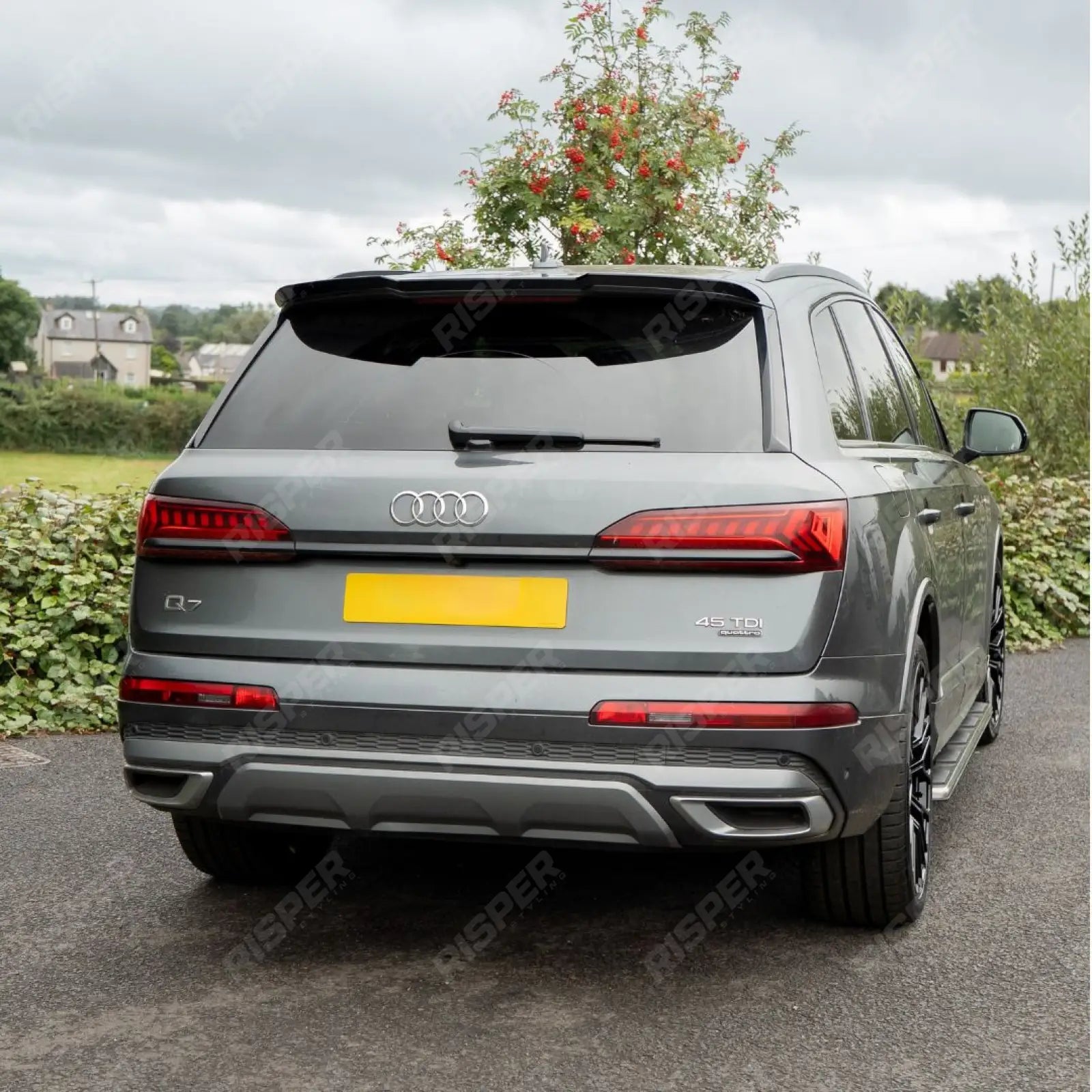 Upper Rear Spoiler in Gloss Black For Audi Q7 S-LINE 2016+ - Rear Spoilers