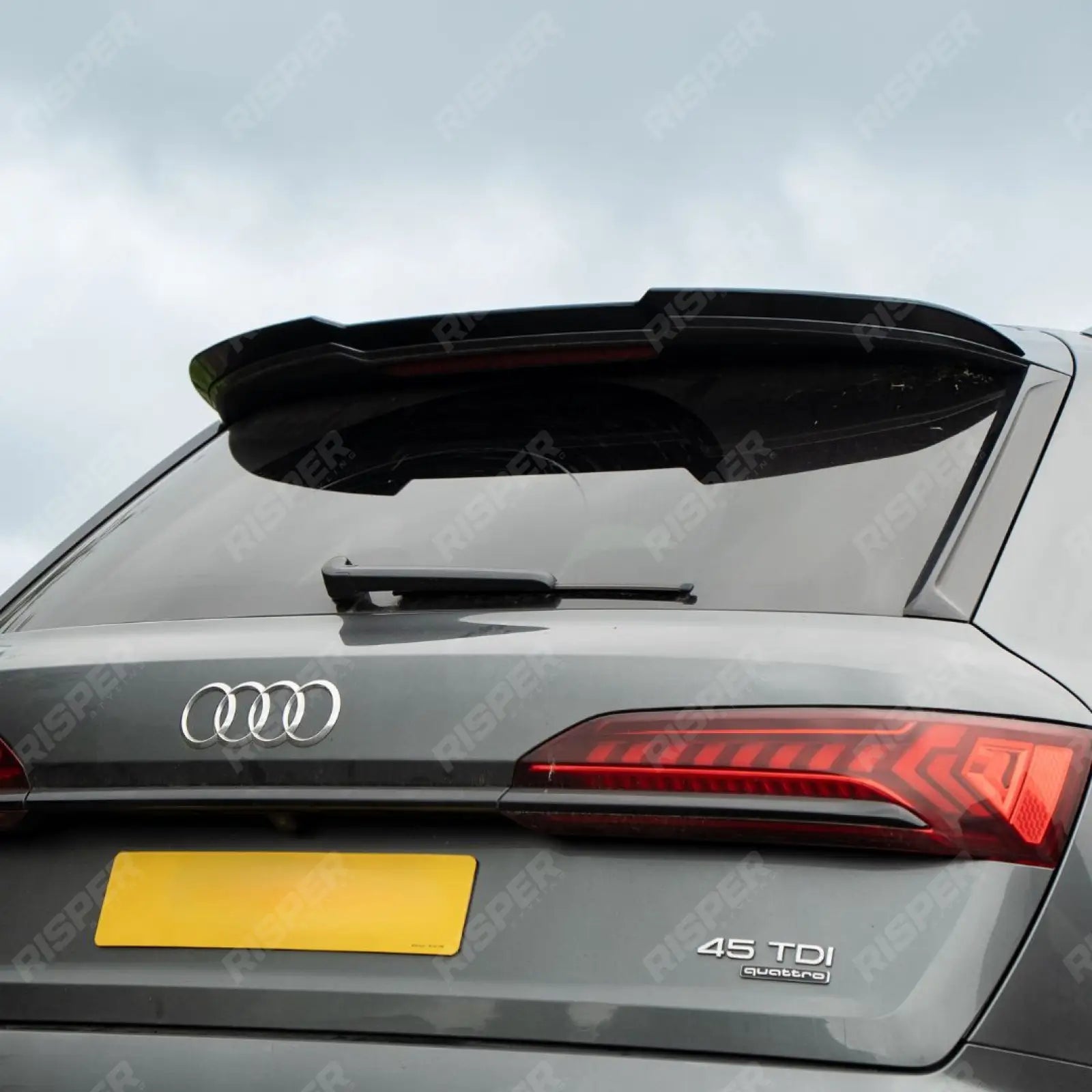 Upper Rear Spoiler in Gloss Black For Audi Q7 S-LINE 2016+ - Rear Spoilers