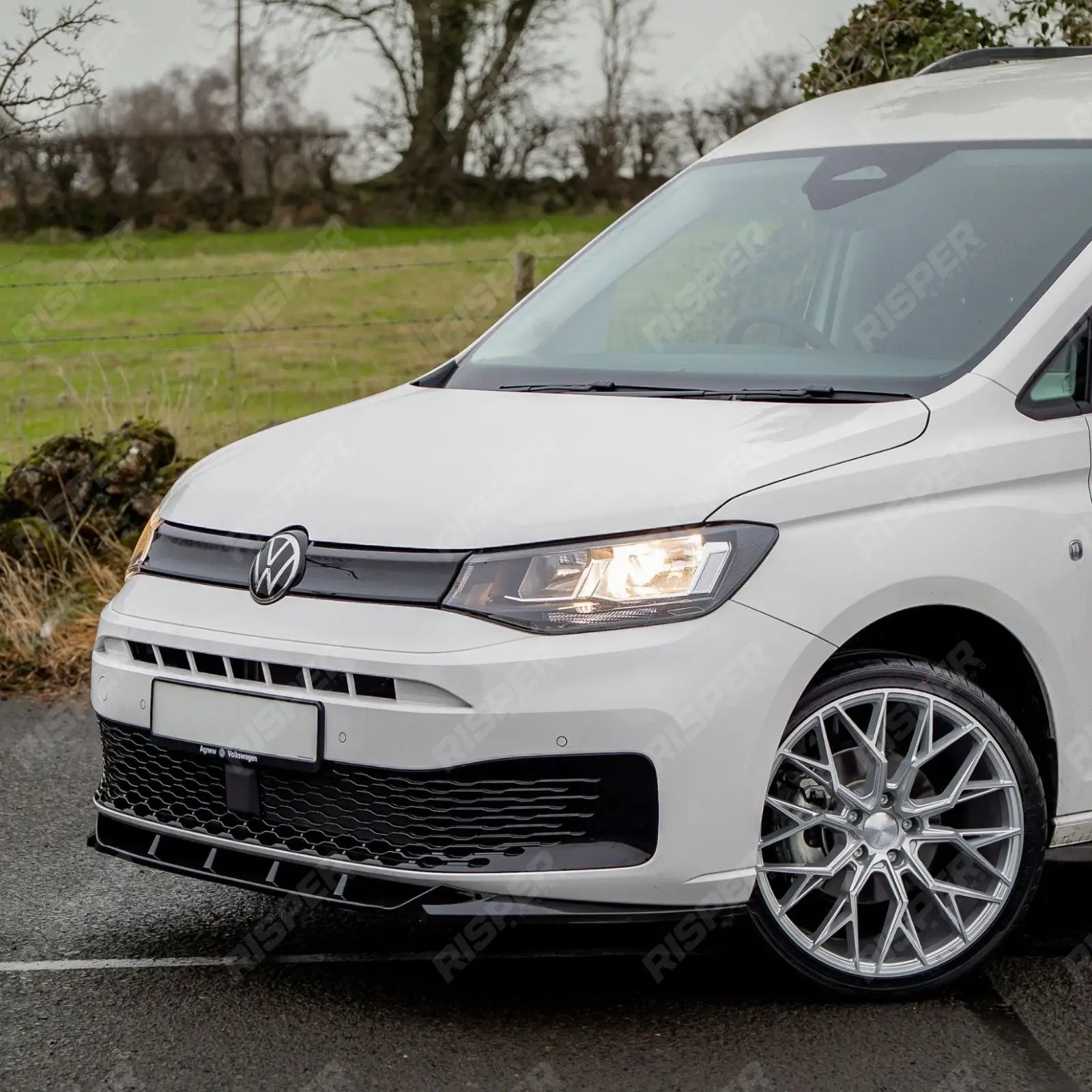 Volkswagen Caddy MK5 2021+ Body Kit In Gloss Black - Aero Kit