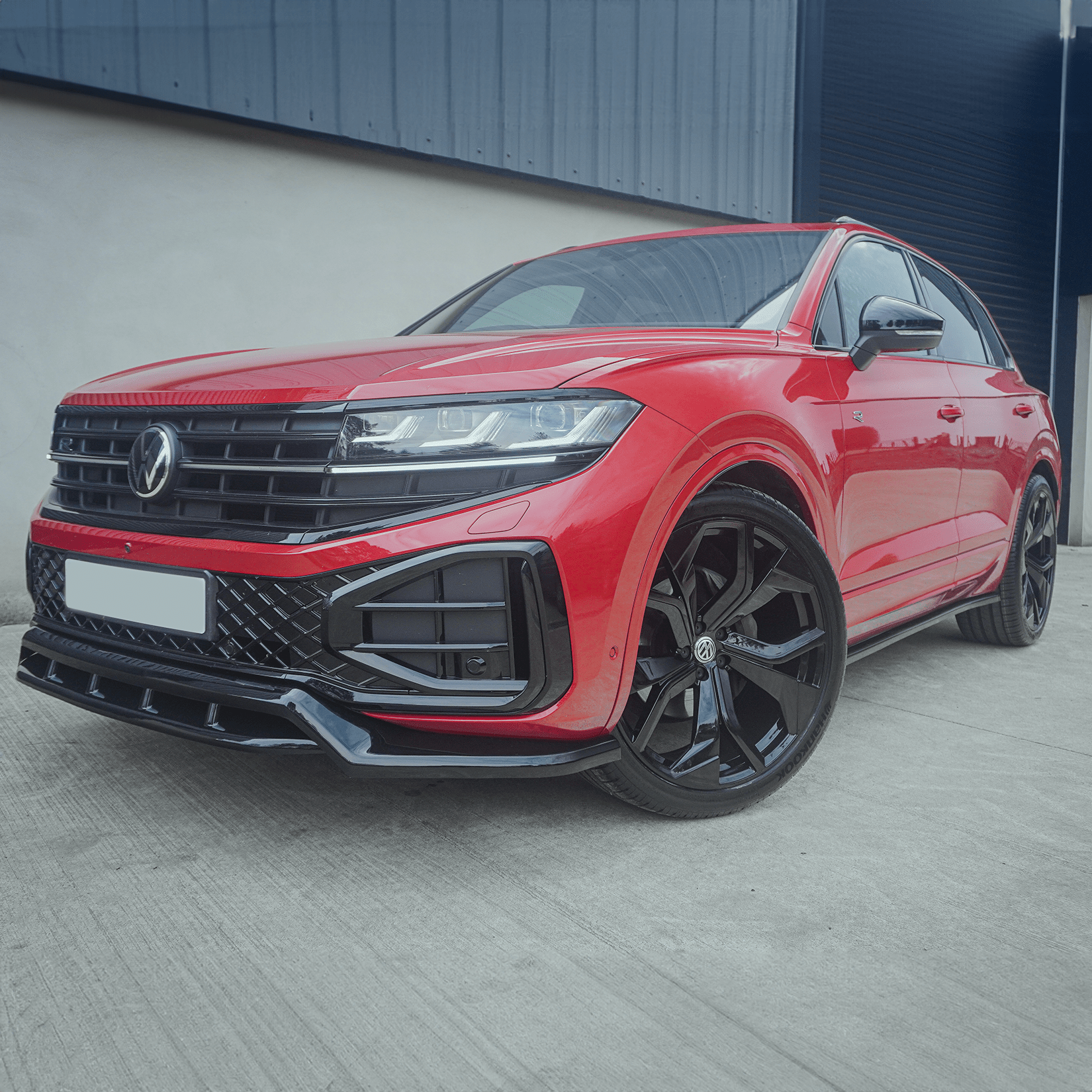Volkswagen Touareg MK3 Facelift R Line 2023+ Front Splitter In Gloss Black