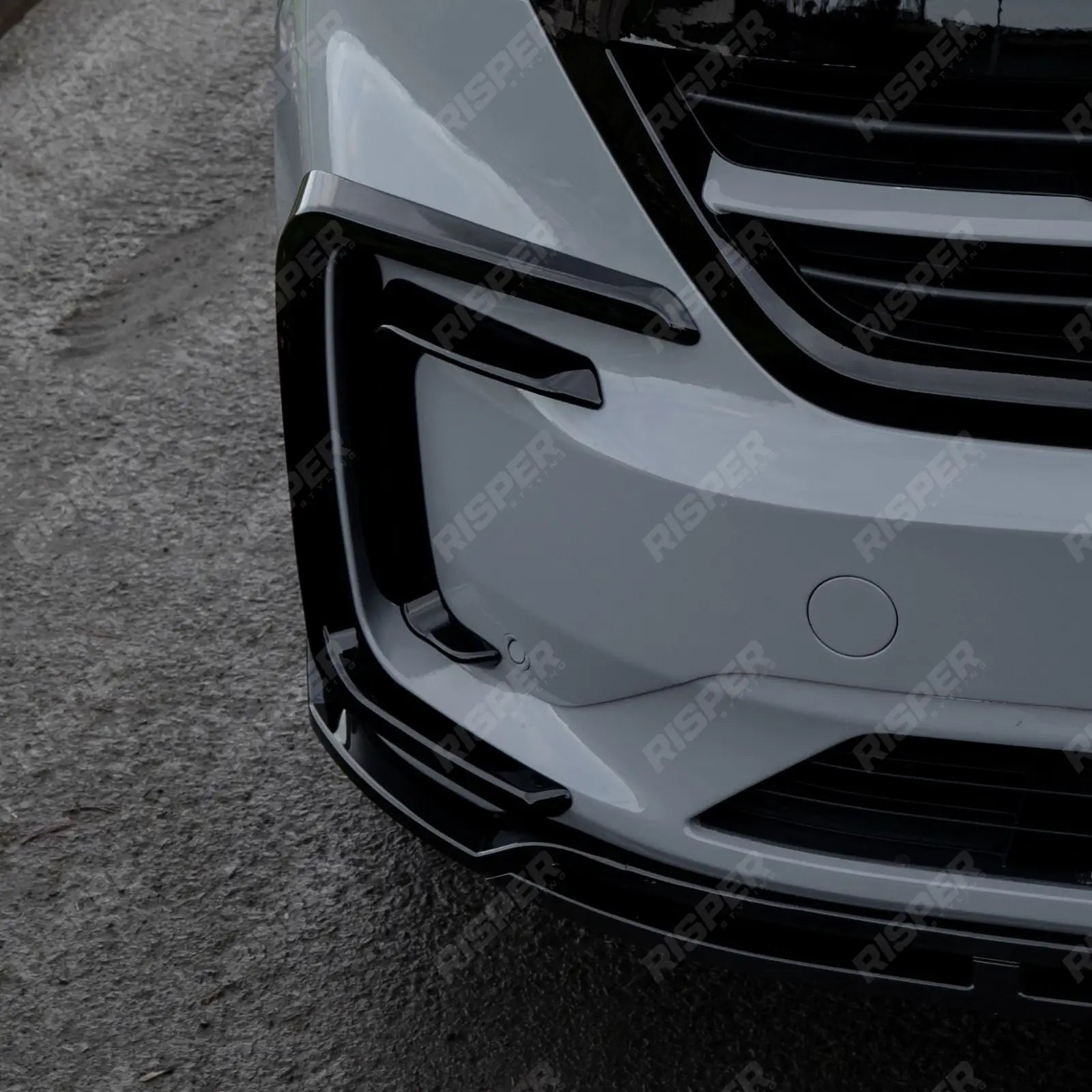 Volkswagen Transporter T7 2025 on Front Splitter Lip In Gloss Black Front Splitter