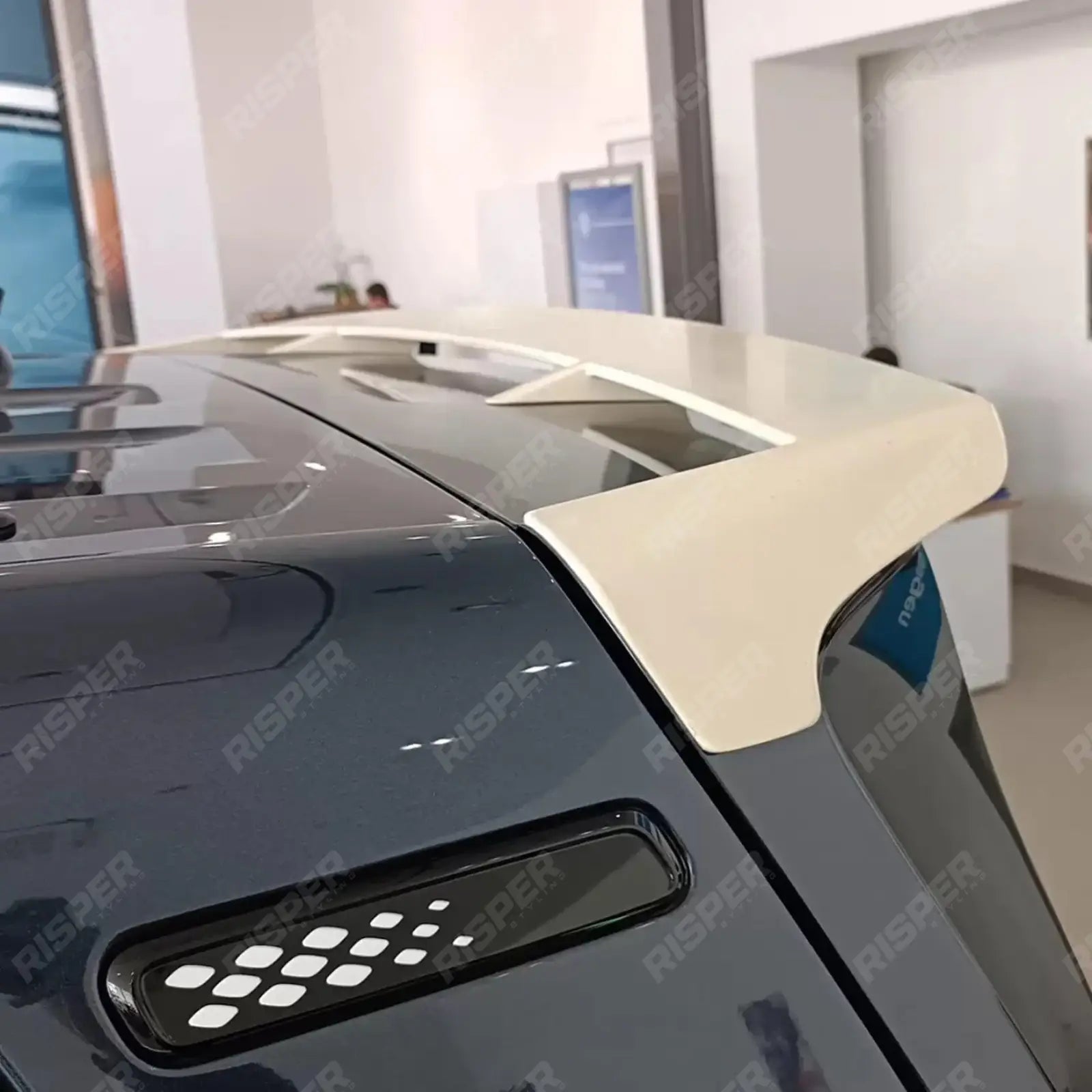VW ID Buzz 2021+ Rear Spoiler In Primer Main image