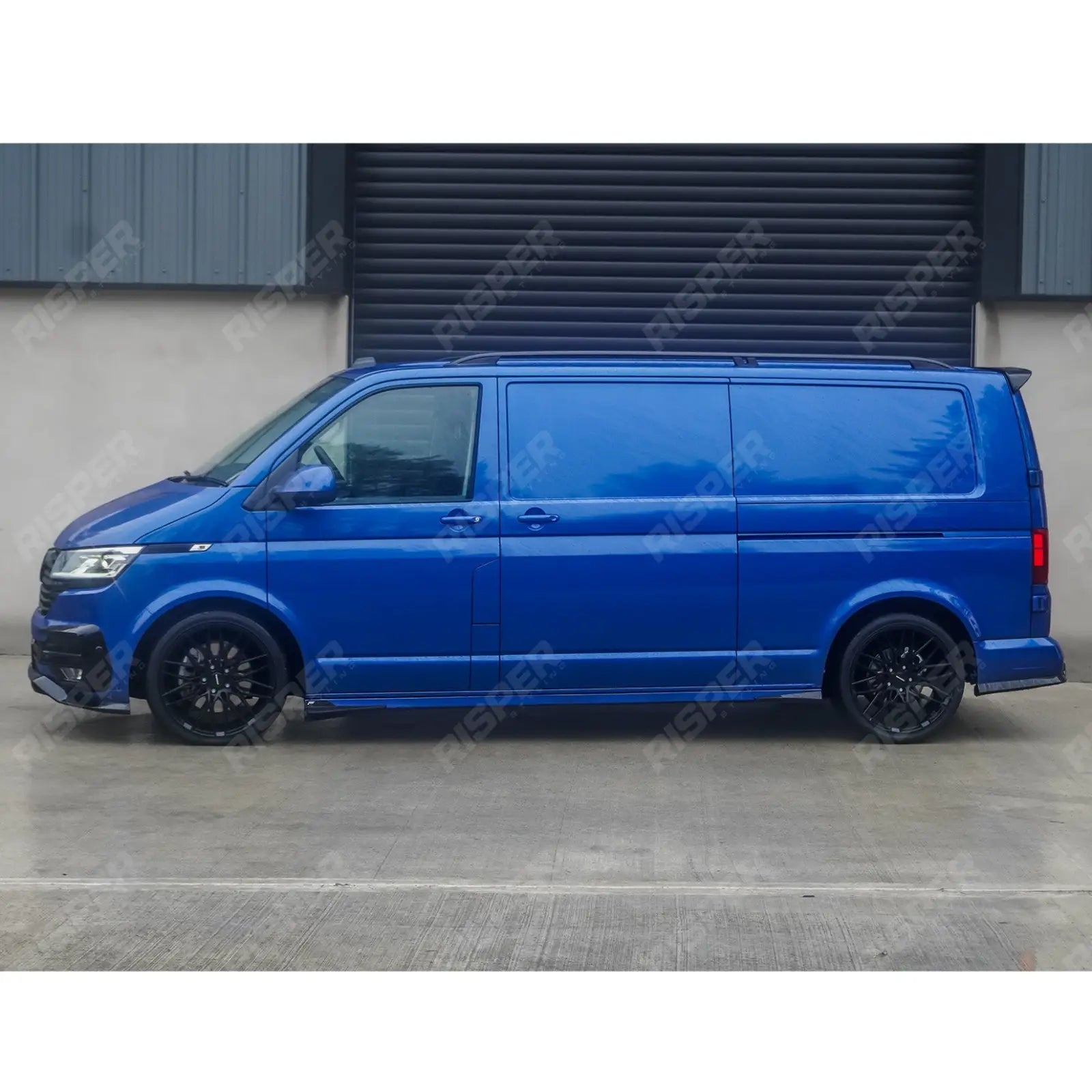 VW T5 – T6 – Long Wheelbase (LWB) Aluminium Roof Bars in Black