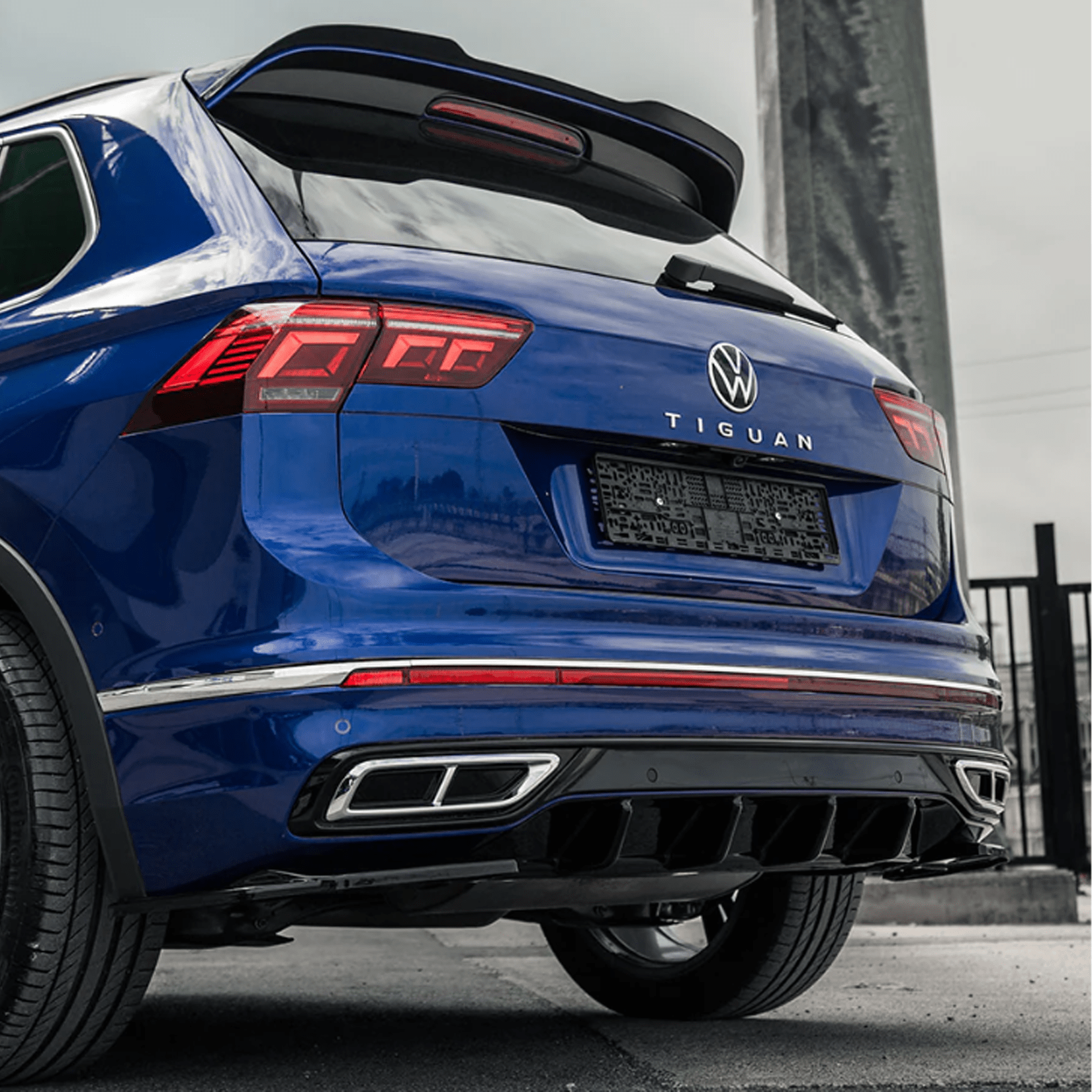 Vw Tiguan R - Line 2020 - 2024 Rear Side Splitters In Gloss Black