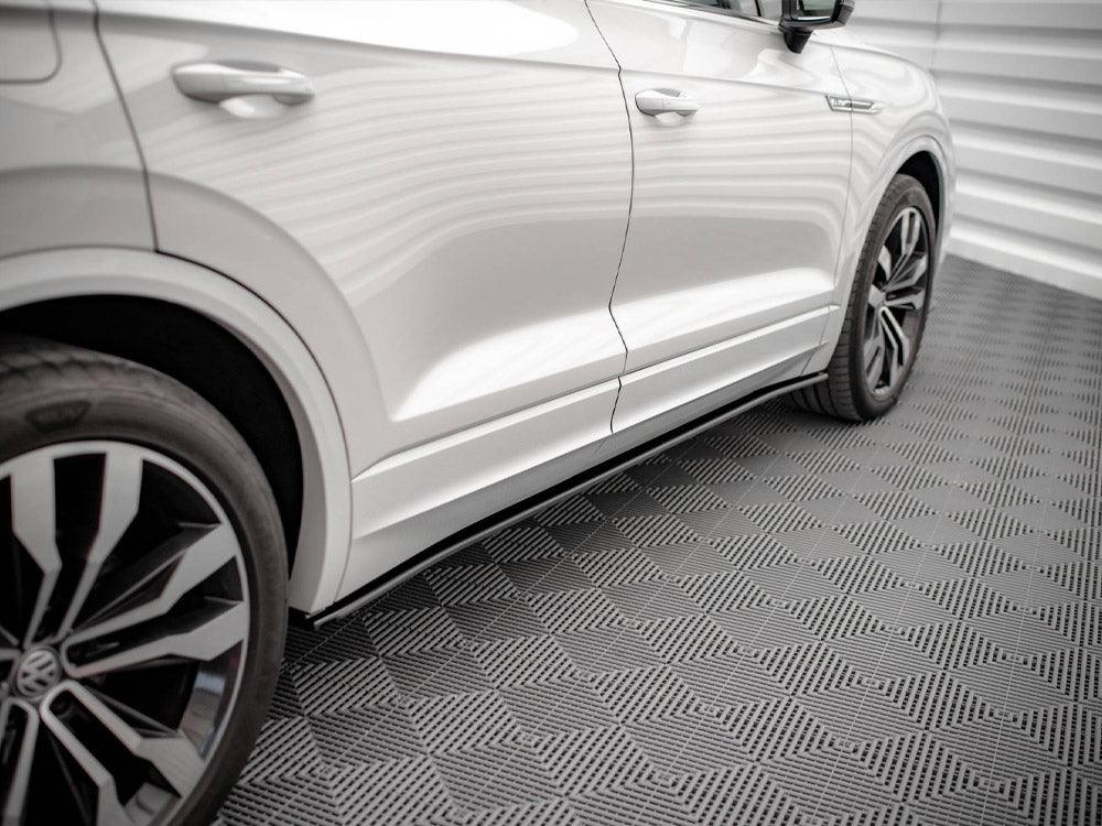 VW TOUAREG R-LINE 2018+ - MAXTON SIDE SKIRT SPLITTERS IN GLOSS BLACK - RisperStyling