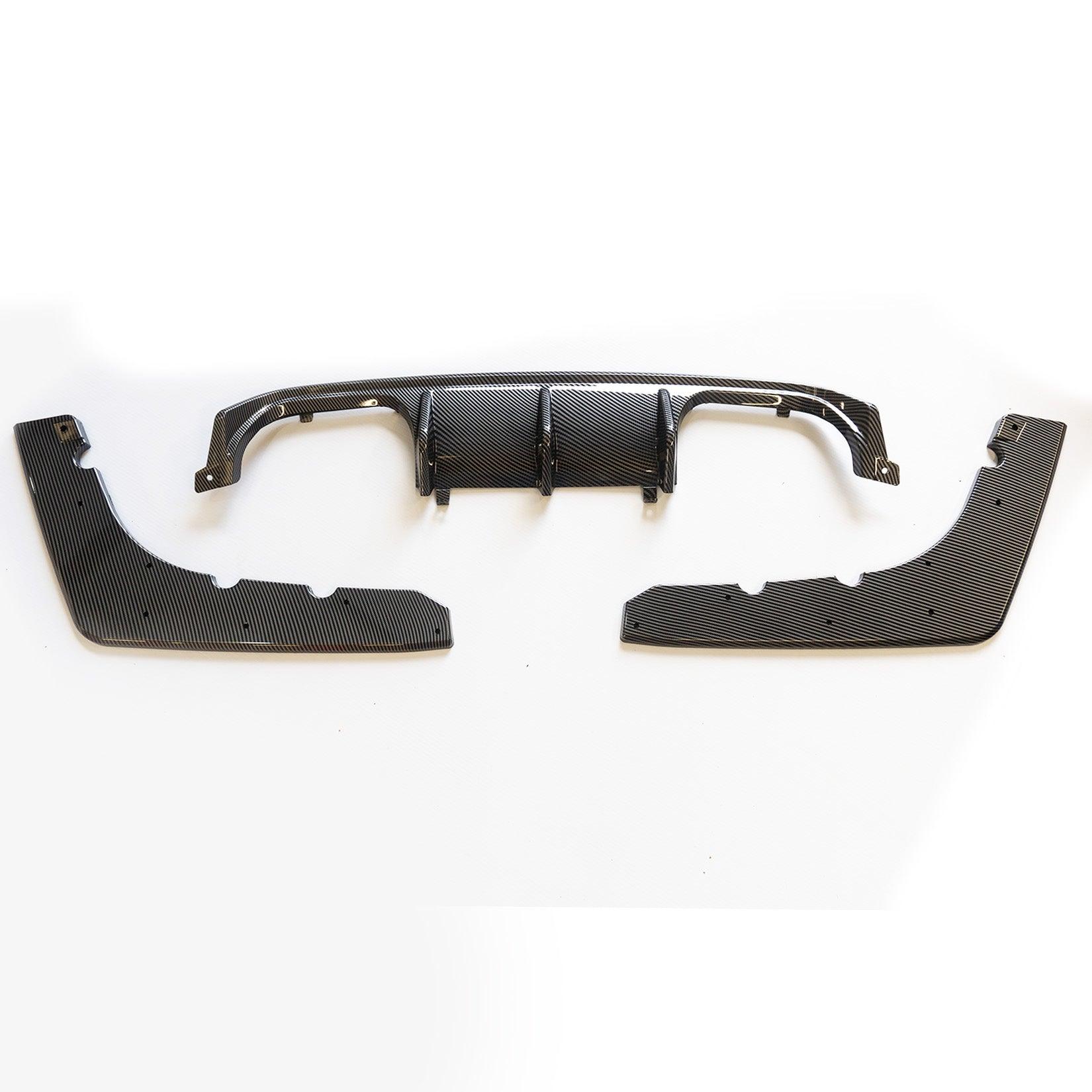 BMW 3 / 4 SERIES F80/F82 M3 M4 - V STYLE REAR DIFFUSER - CARBON LOOK - RisperStyling