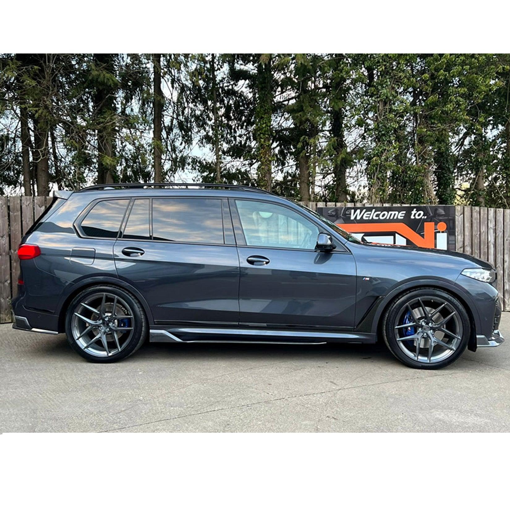BMW X7 G07 (2018-2022 pre-facelift) Black Knight Aero Kit Carbon Look - RisperStyling