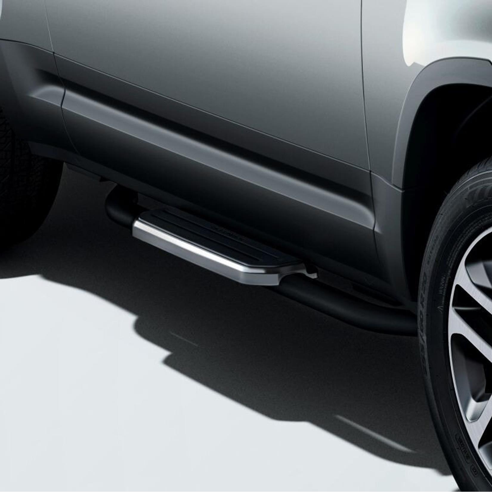 LAND ROVER DEFENDER 90 L663 2020 ON OE STYLE RUNNING BOARDS SILVER – PAIR - RisperStyling