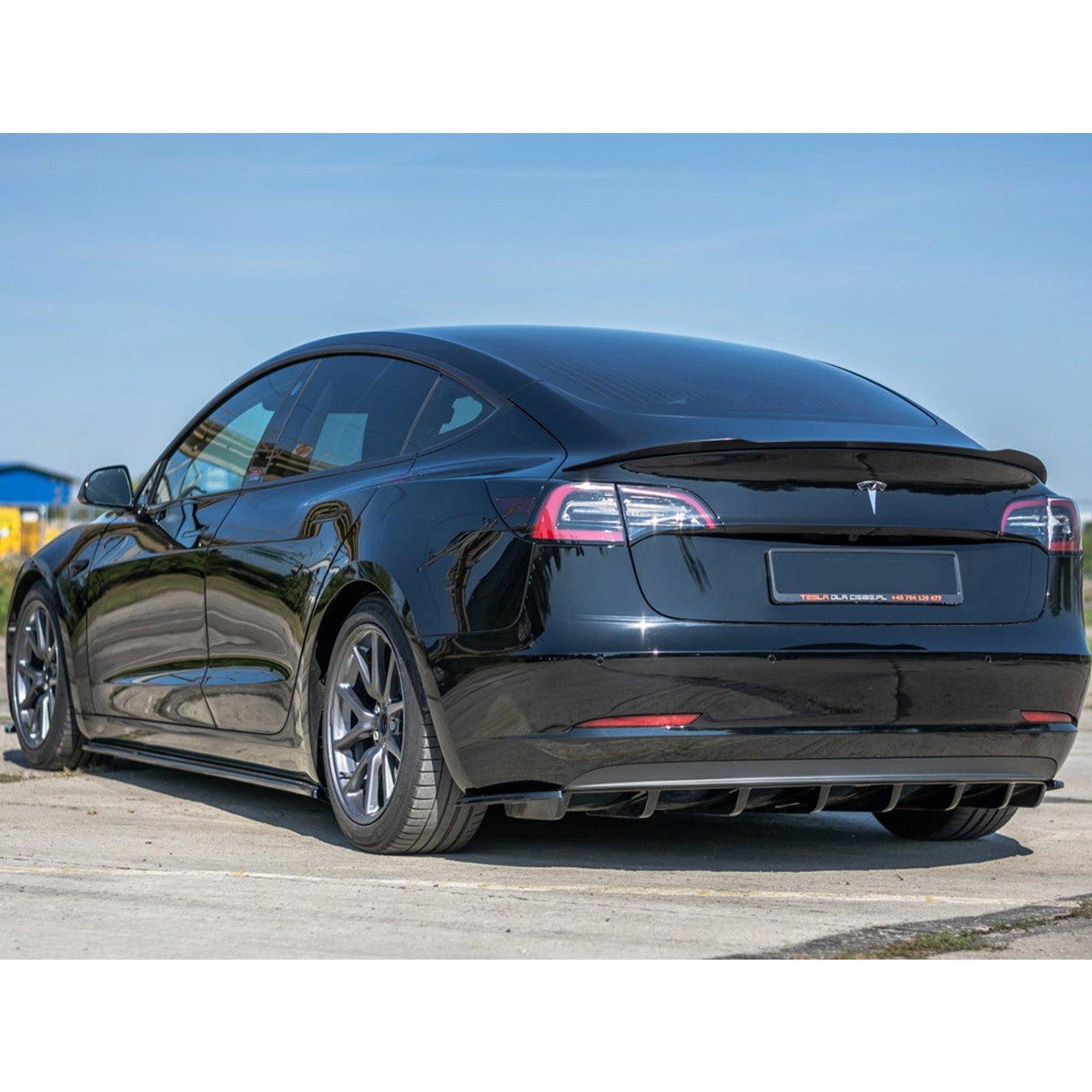 TESLA MODEL 3 2017 - 2023 - MAXTON REAR BOOT SPOILER IN GLOSS BLACK